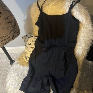 Miami Elegant Black Garment